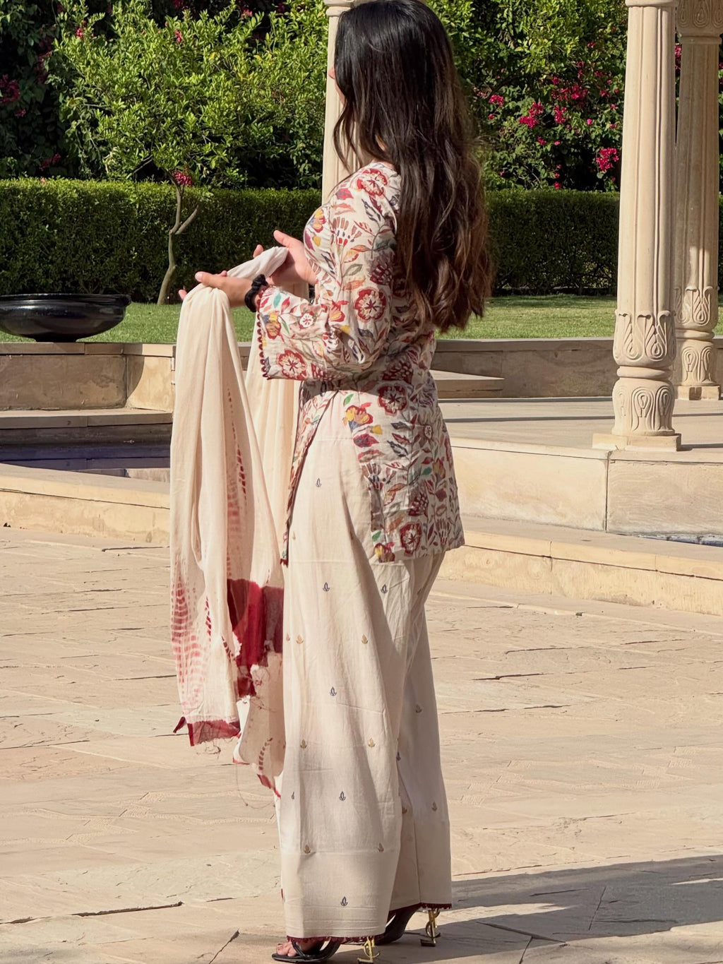 Naeva Ivory Bloom Set