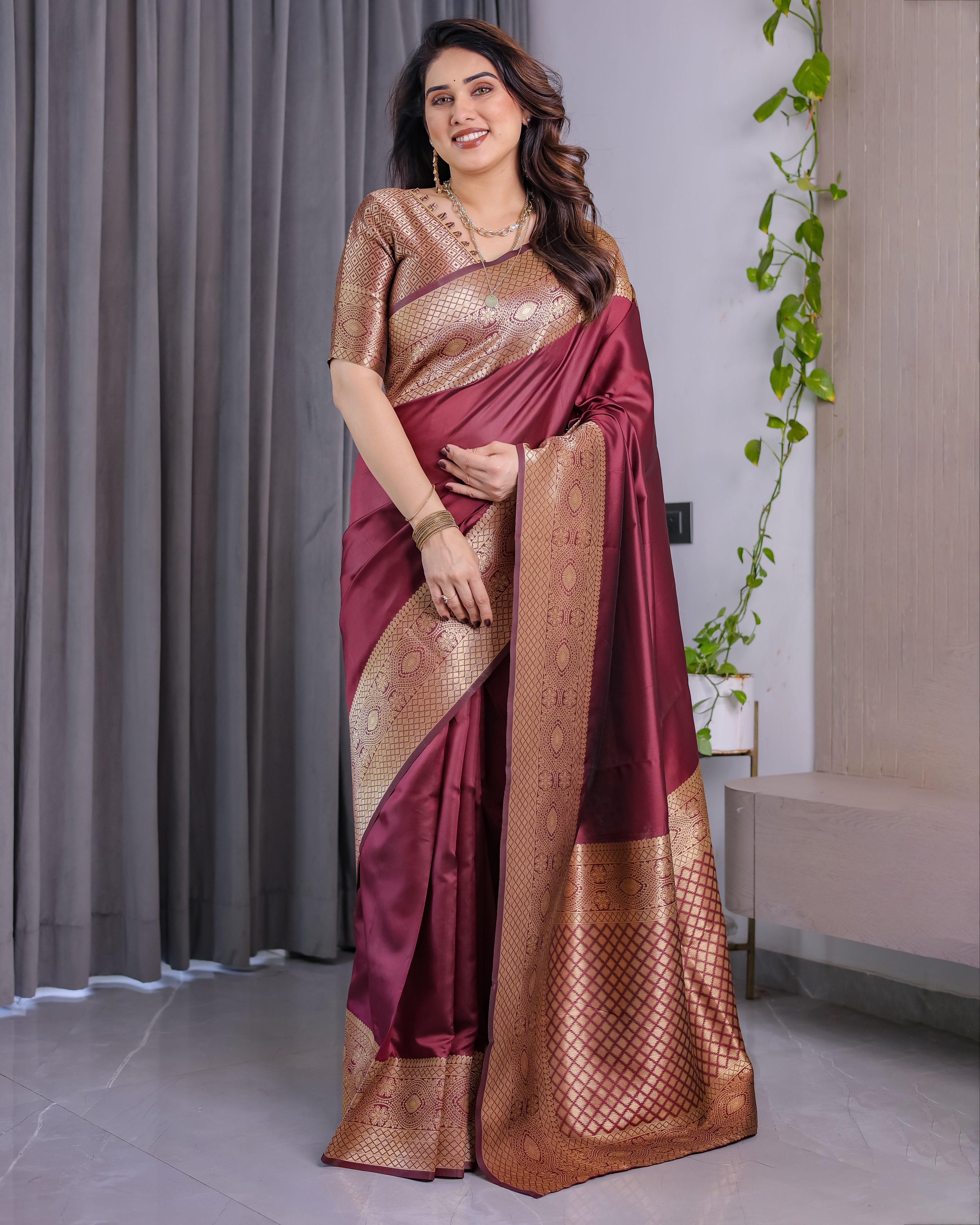 Maroon Pure Kanjivaram Silk Saree with Intricate Golden Zari Weaving & Contrast Blouse – 5.5m Saree + 0.8m Blouse