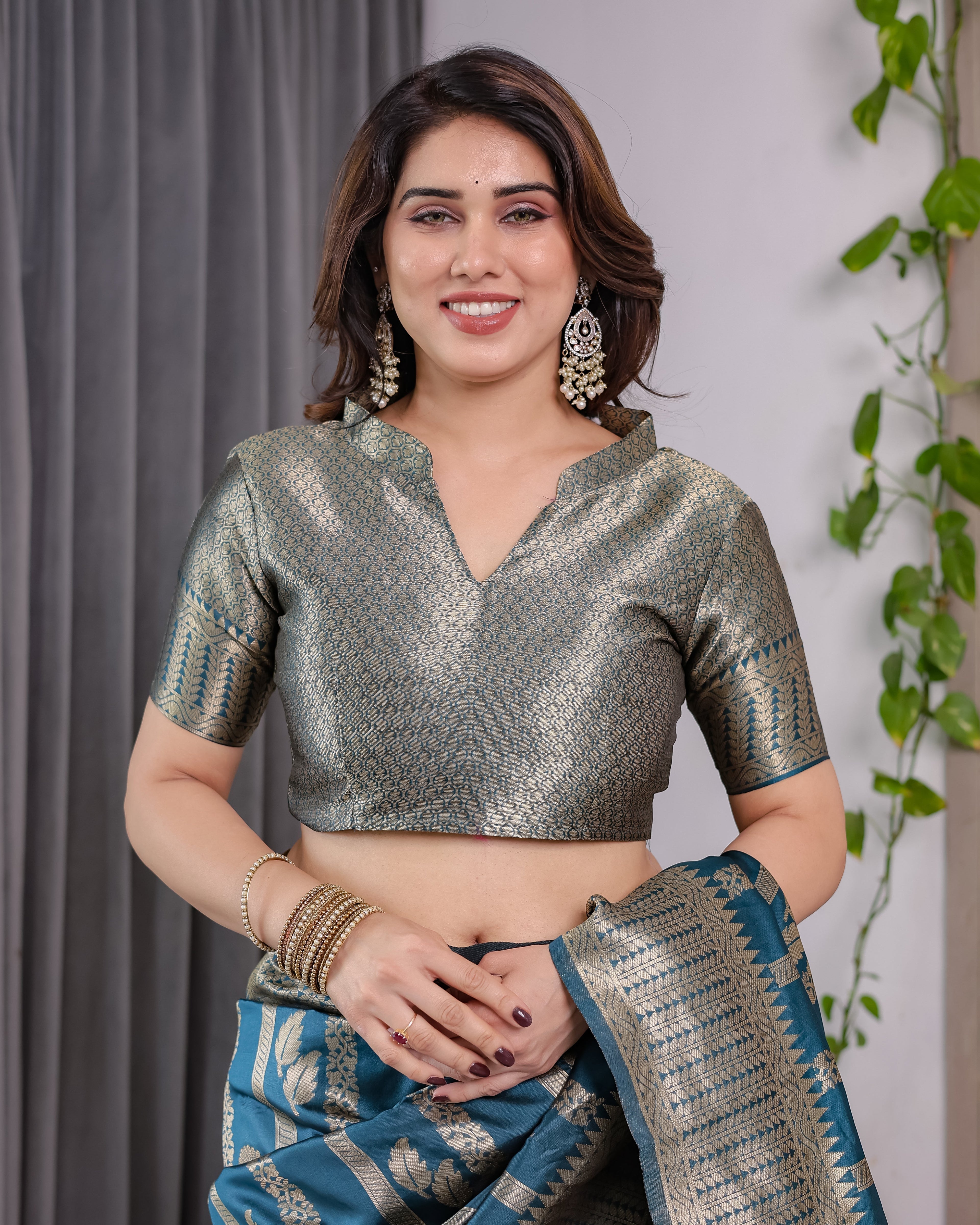 Teal Blue Pure Kanjivaram Silk Saree with Gold Zari Striped Pallu & Intricate Floral Weave | 5.5m Saree + 0.8m Brocade Blouse