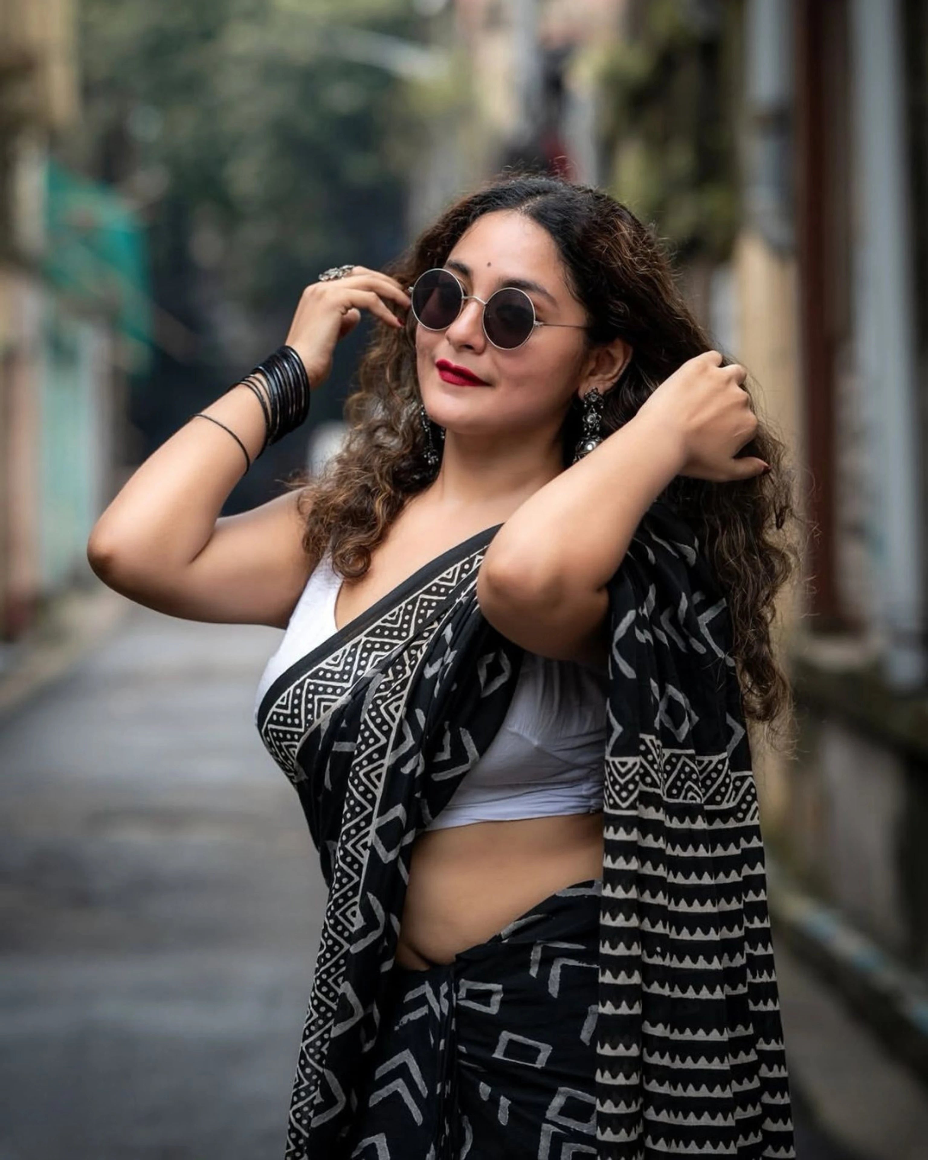 Midnight Black Printed Cotton Pocket Saree