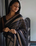 Kaala Riwaayat – Luxurious Wedding Banarasi Silk Saree